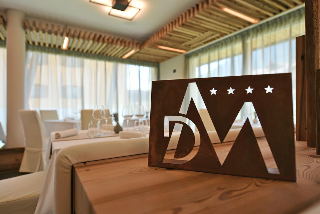 Dolomeet Boutique Hotel Pinzolo Exterior photo