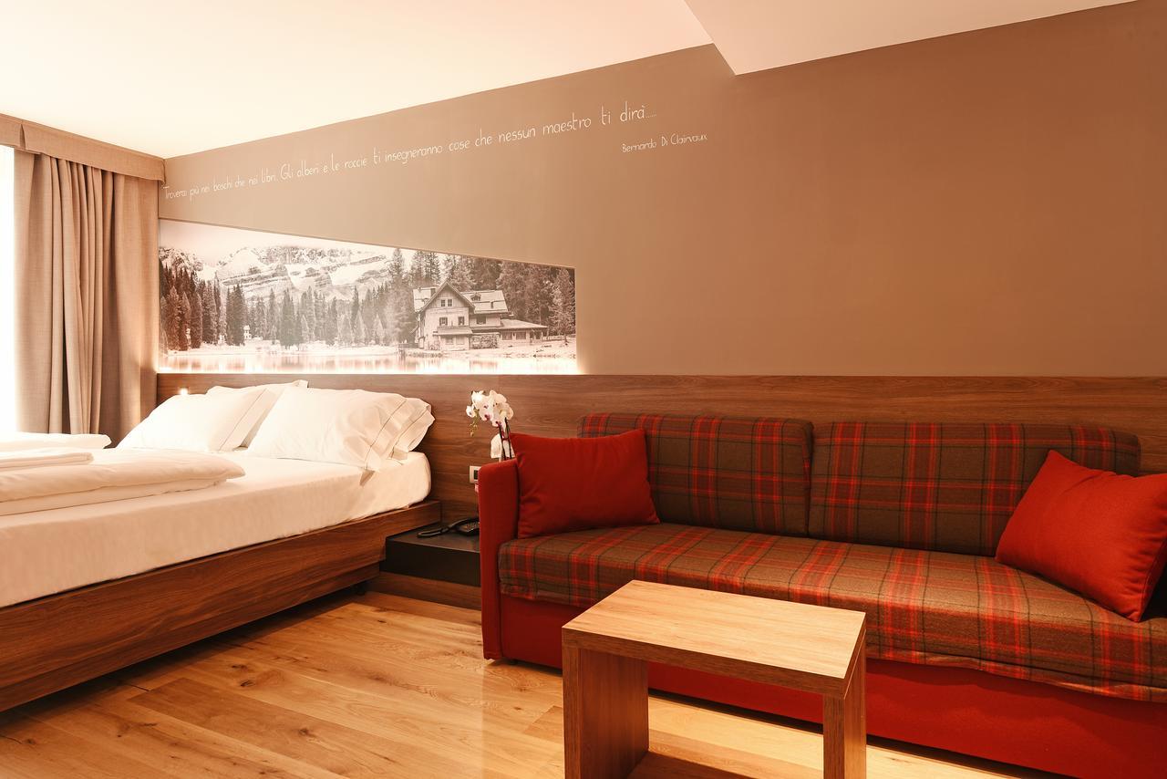 Dolomeet Boutique Hotel Pinzolo Exterior photo